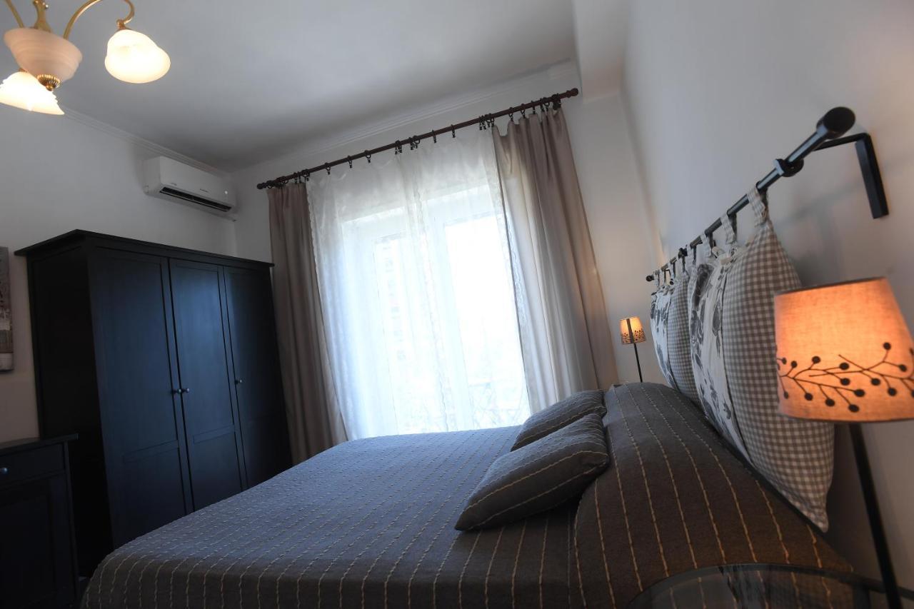 A Casa Di Enza Apartment โรม ภายนอก รูปภาพ