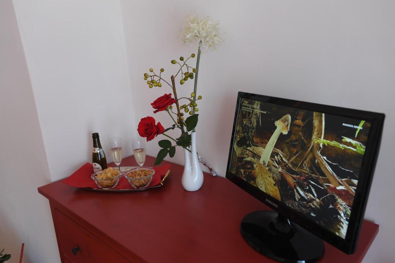 A Casa Di Enza Apartment โรม ภายนอก รูปภาพ
